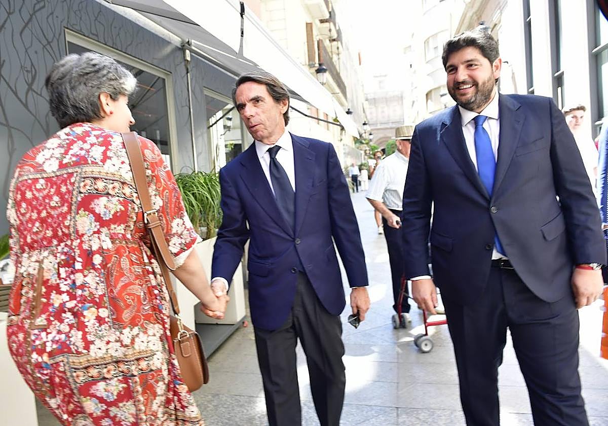 Aznar reivindica en Murcia su PHN y califica de «imperdonable» la